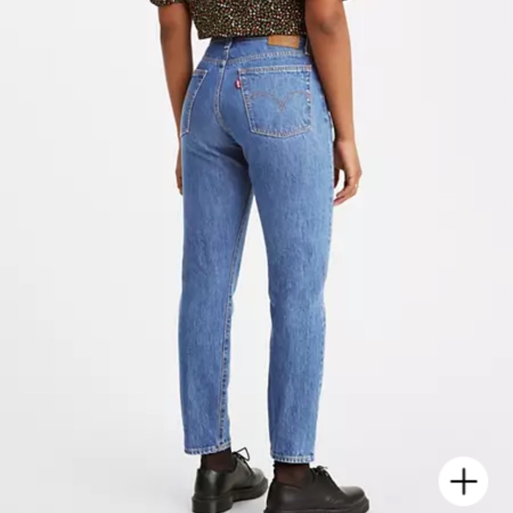 Levi’s Boyfriend Fit Jeans - Picture 3 of 11